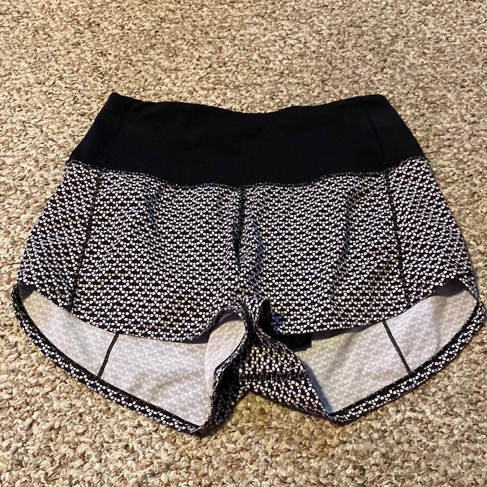 Like new condition high rise speed up shorts RARE Pattern